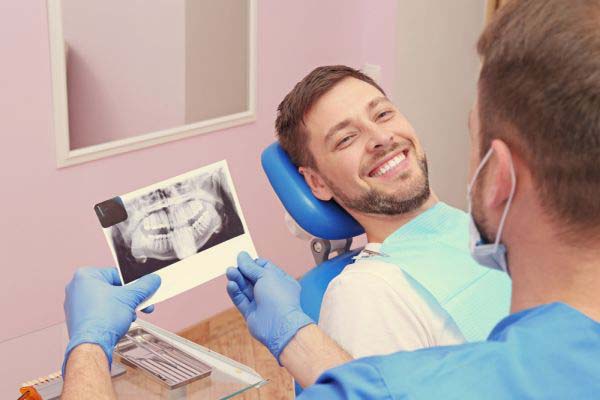 Can A Dentist Perform Oral Surgery Procedures?